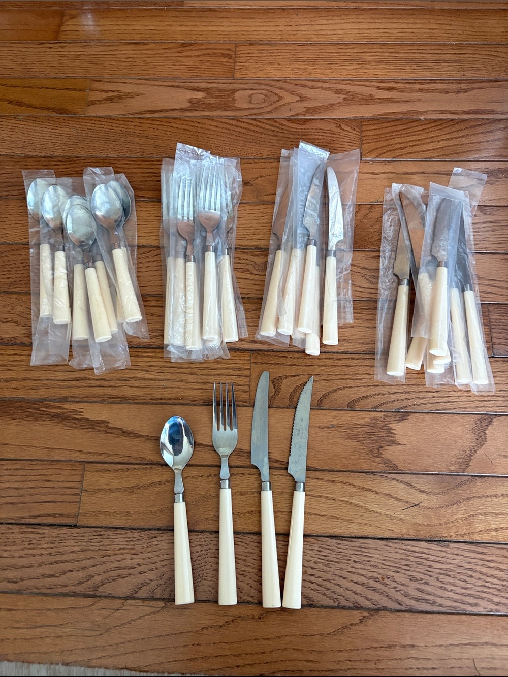 Vtg Lot Of 32 Stainless Steel Taiwan Plastic Handle Place Setting